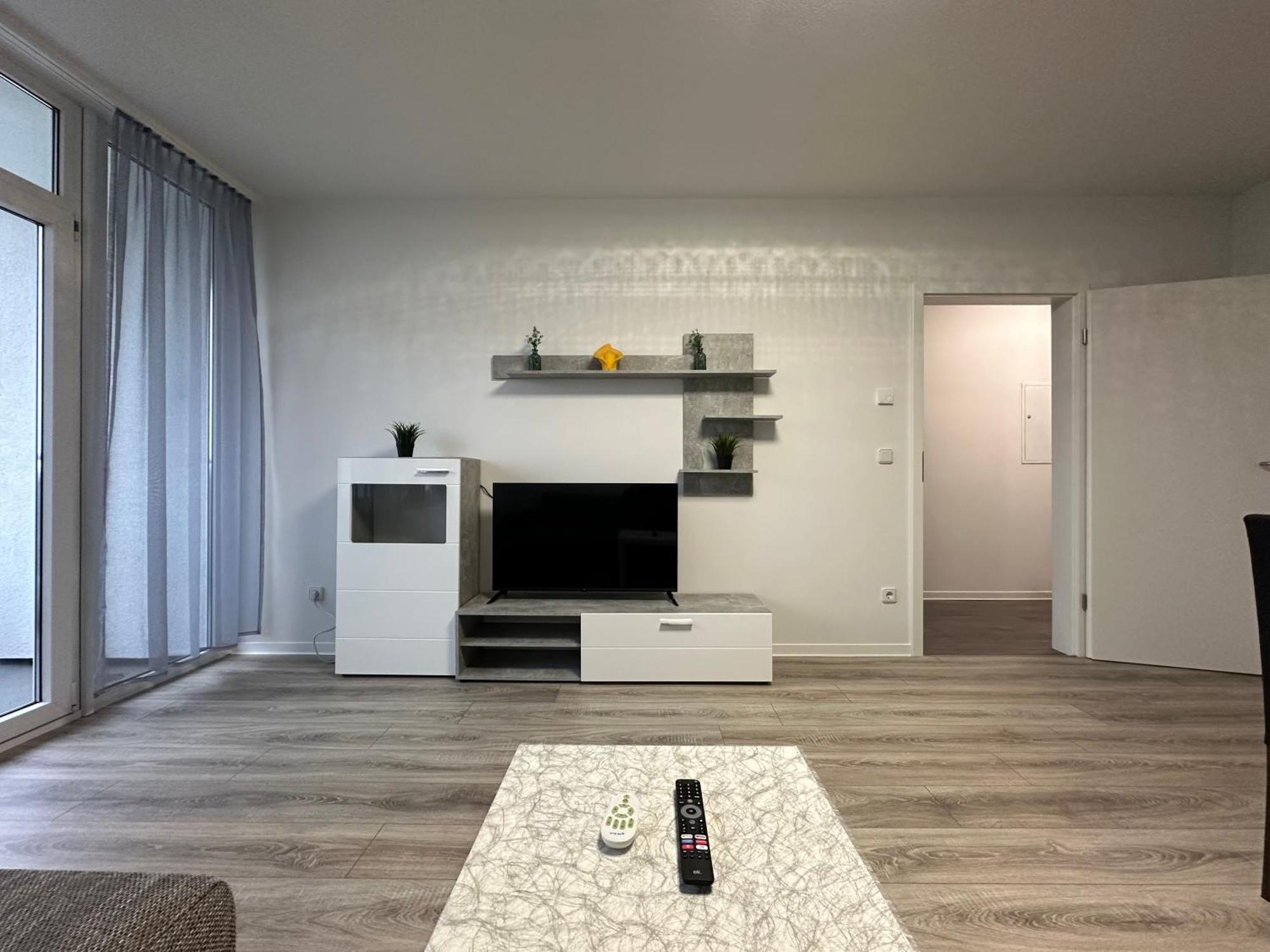 Olis Appartement In Neuss Εξωτερικό φωτογραφία